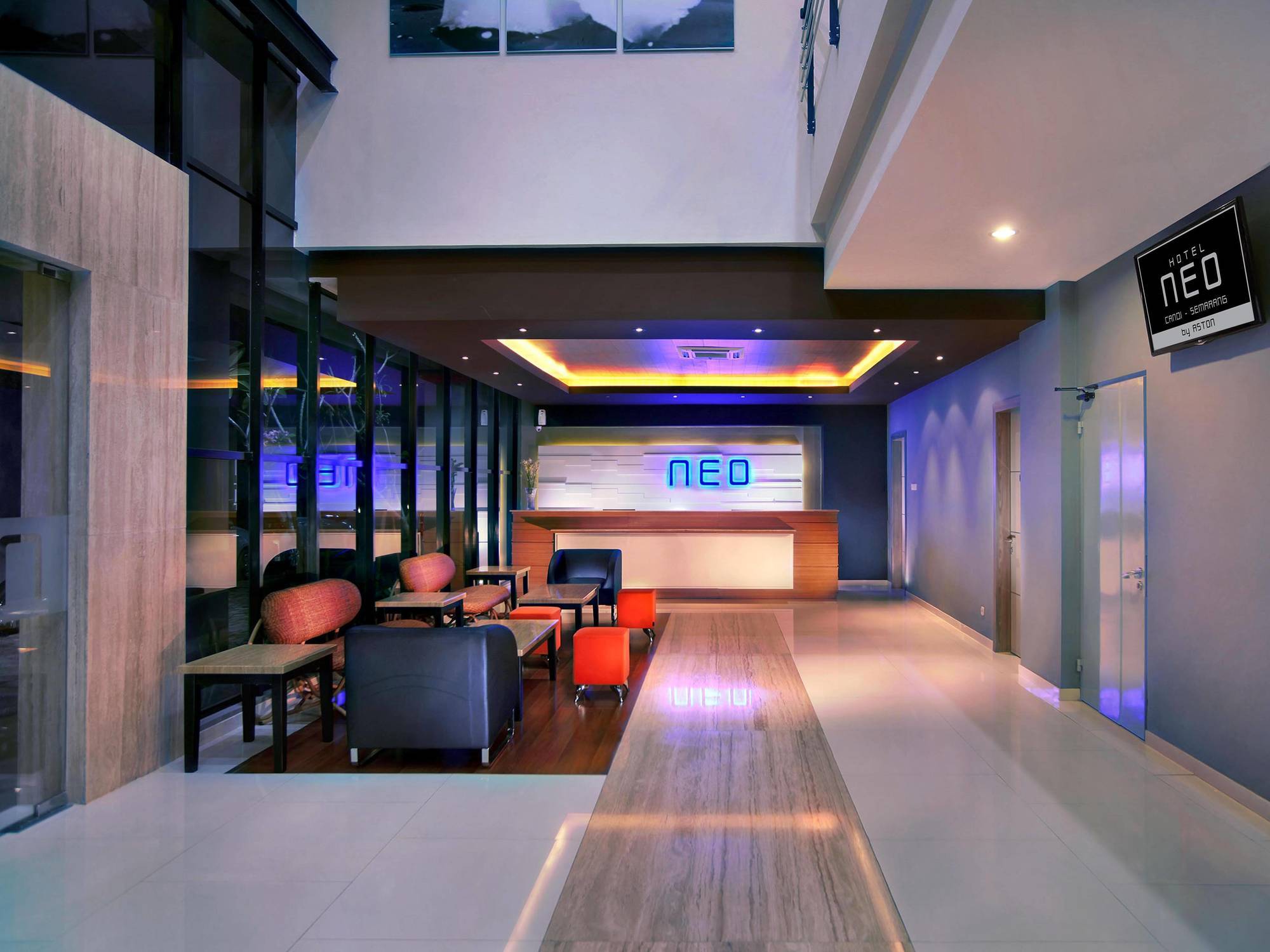 Hotel Neo Candi Simpang Lima - Semarang By Aston Buitenkant foto